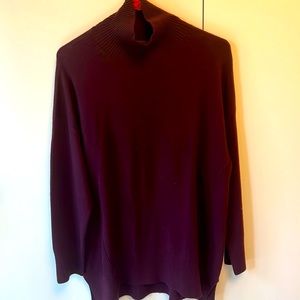 Beautiful dark burgundy sweater-oversized